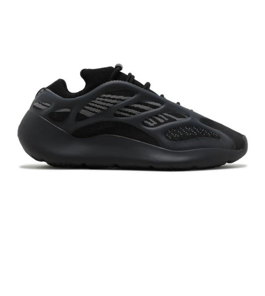 Yeez 700 full black